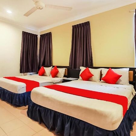Hotel Home 88 Teluk Intan Eksteriør billede
