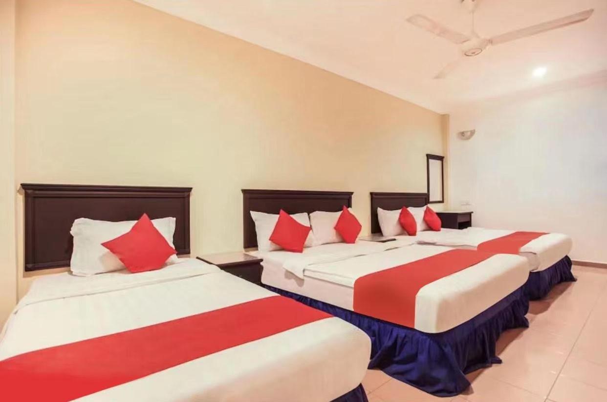 Hotel Home 88 Teluk Intan Eksteriør billede