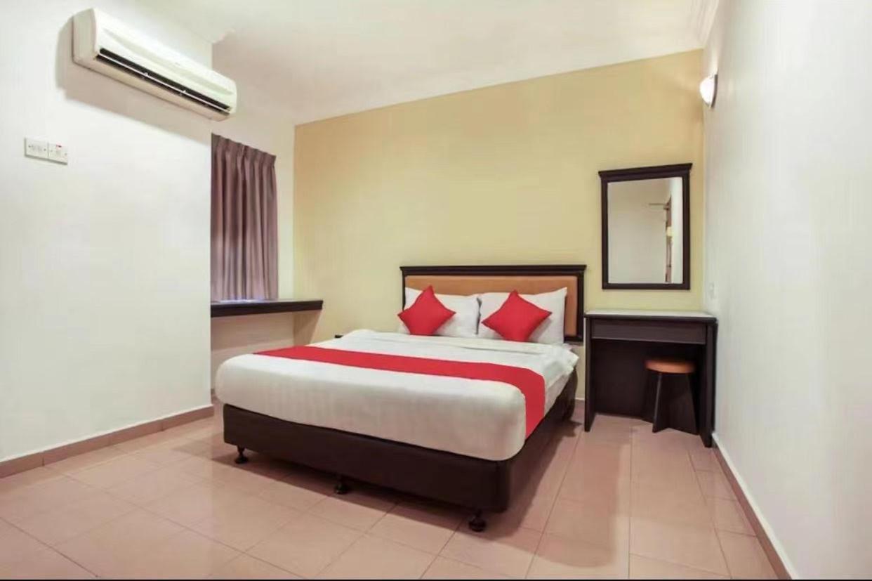 Hotel Home 88 Teluk Intan Eksteriør billede