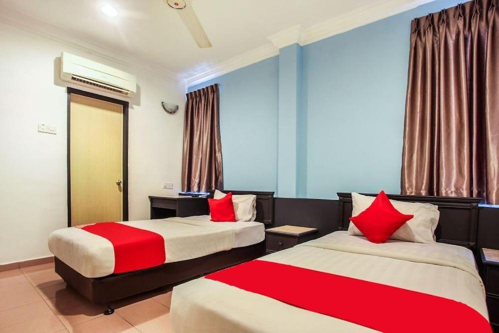 Hotel Home 88 Teluk Intan Eksteriør billede
