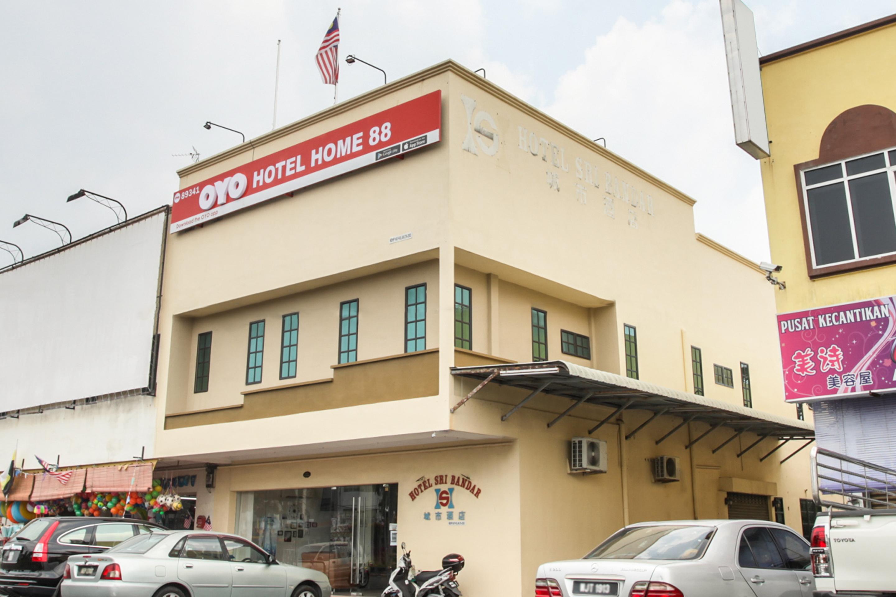 Hotel Home 88 Teluk Intan Eksteriør billede
